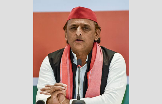 अखिलेश यादव ने यात्रियों का सामान तौलने और अतिरिक्त शुल्क वसूलने पर रेलवे का किया विरोध, कहा- 'जनता भाजपा का रिटर्न टिकट काट देगी'