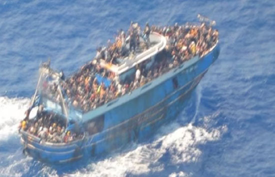 यूनान तट पर हुए नाव हादसे में 300 से ज्यादा पाकिस्तानियों की आशंका, अधिकारी ने जताई आशंका 