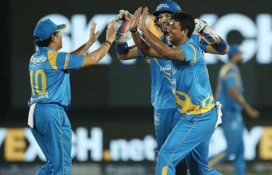 रोड सेफ्टी वर्ल्ड सीरीज : इंडिया लीजेंड्स ने द. अफ्रीका लीजेंड्स को 61 रन से दी मात 