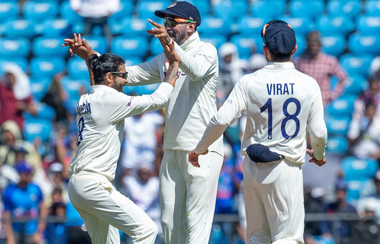 नागपुर टेस्ट : जडेजा की फिरकी के आगे ऑस्ट्रेलियाई टीम ढ़ेर, झटके 5 विकेट
