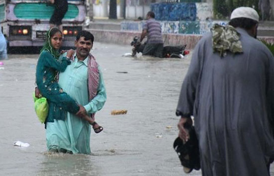 पाकिस्तान : पंजाब प्रांत में बारिश का कहर, महिलाओं-बच्चे समेत 20 की मौत, 50 से ज्यादा घायल 