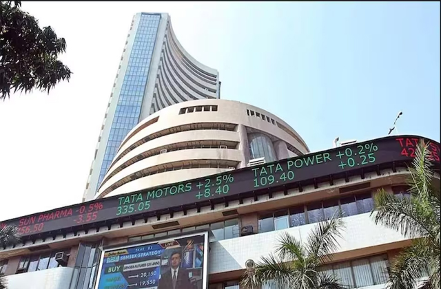 Nifty Today Sensex:  महिंद्रा को छोड़कर दूसरे सभी शेयर लाल निशान पर .....