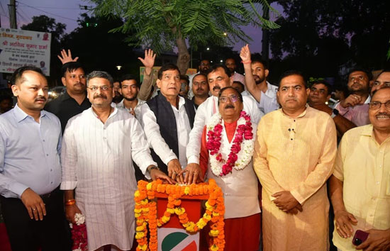 ऊर्जा मंत्री के कार्यक्रम में 10 मिनट तक गुल रही बिजली, चीफ इंजीनियर, जेई समेत 5 अफसर सस्पेंड