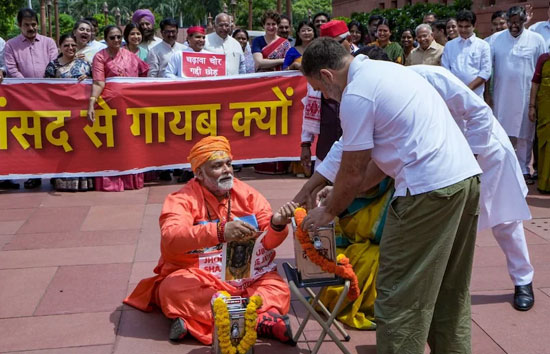 तेज प्रताप यादव ने जर्जर आवास आवंटित होने पर ये सवाल किए खड़े 