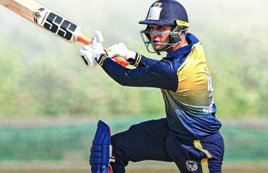 अभिषेक शर्मा ने 32 गेंदों में जड़ा शानदार शतक, की रोहित और युवराज सिंह की बराबरी