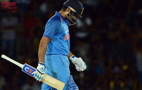 INDVSAUS: भारत को लगा बड़ा झटका, गिरा पहला विकेट