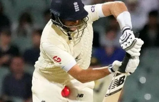 इंग्लैंड के कप्तान के प्राइवेट पार्ट पर लगी गेंद, हंसी नहीं रोक पाए पोंटिंग