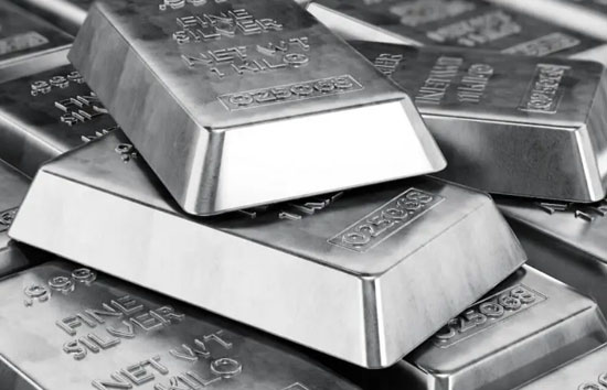 एक झटके में चांदी 21500 रुपए किलो सस्ती, जानें क्या है कारण ?