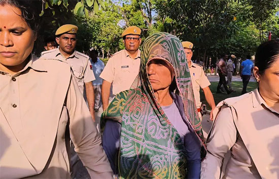 टोंक में हैवानियत, चाय पर बुलाकर 70 साल की विधवा का सिर-पैर काटा, हत्यारिन पड़ोसी महिला गिरफ्तार