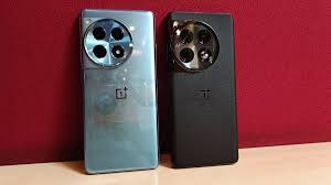 OnePlus-12-सीरीज-पर-मिल-रहा-मस्त-ऑफर-आइए-हम-आपको-इसकी-डिटेल्स-बताते-हैं
