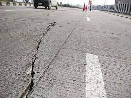 नारीबारी के पास टोंस नदी पर बने पुल के ज्वाइंटर में दरार बढ़ जाने से रोका गया आवागमन