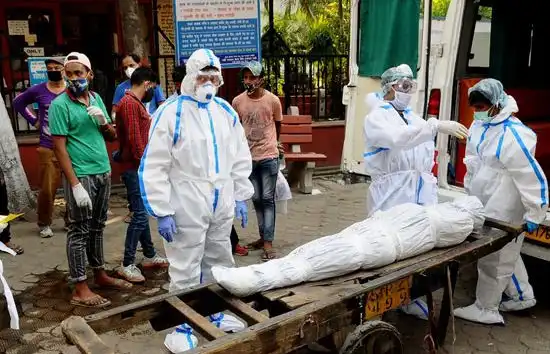 भारत में कोरोना वायरस से चार लाख से ज्यादा मौतें, इन राज्यों से अभी भी आ रहे ज्यादा मामले 
