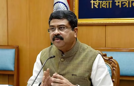 मंत्री धर्मेंद्र प्रधान ने NTA दफ्तर का किया दौरा, बोले-परीक्षा में लापरवाही बर्दाश्त नहीं