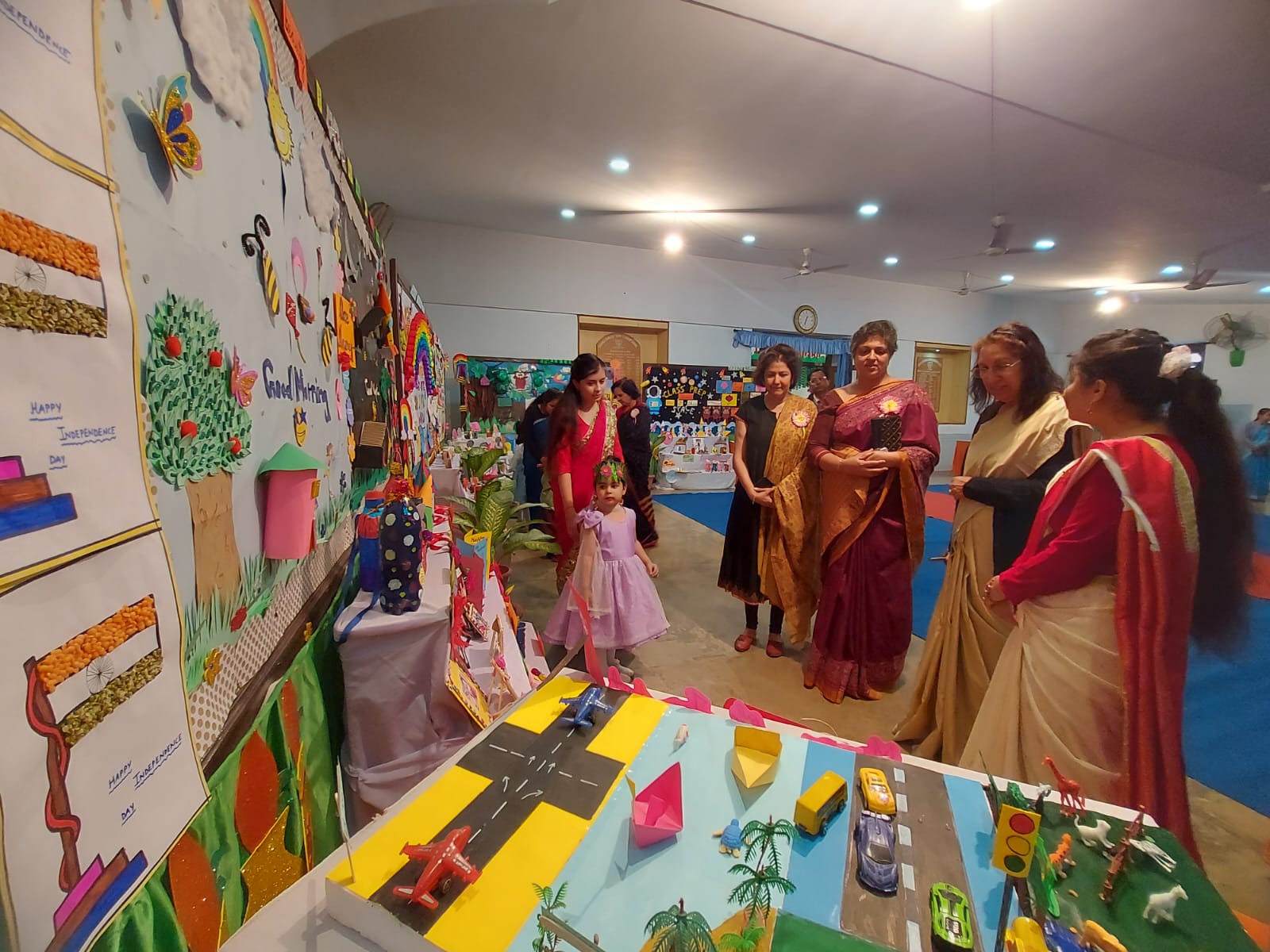 रेडियन्स किड्स के वार्षिकोत्सव में नन्हे मुन्ने बच्चों ने मचाया धमाल