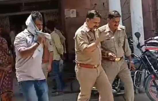गवाह बनकर गया था थाने, पुलिस ने रात भर रखा भूखा-प्यासा, सुबह हो गई मौत, थाना प्रभारी और कांस्टेबल सस्पेंड