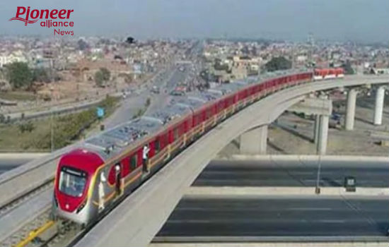 पाकिस्तान की पहली Metro Train का हुआ ट्रायल, 264 अरब पाकिस्तानी रुपये की आई लागत