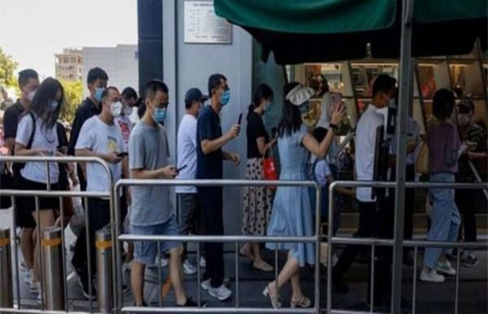 चीन में कोरोना के फिर बढ़े मामले, कई शहरों में लगाना पड़ा लॉकडाउन