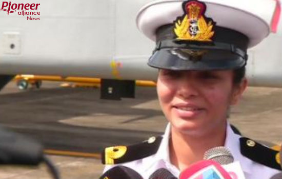 ऐतिहासिक: नौसेना की पहली महिला पायलट लेफ्टिनेंट शिवांगी 