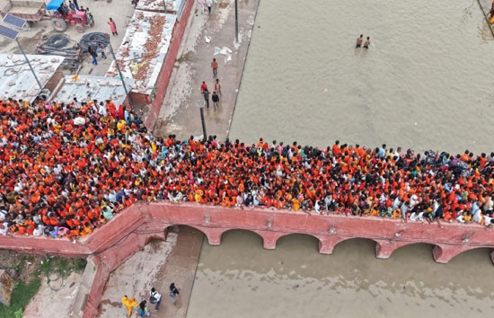सावन में अयोध्या बनी 'राममय': 35 लाख से अधिक भक्तों ने किया रामलला का दर्शन, टूटा पिछला रिकॉर्ड!