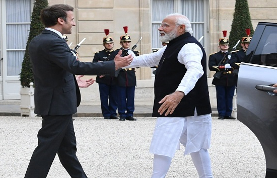 मोदी-मैक्रों मुलाकात: रक्षा व अंतरिक्ष क्षेत्र में मिलकर काम करेंगे भारत-फ्रांस