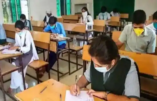 Madhya Pradesh : 10वीं की परीक्षा रद्द, अगले आदेश तक स्थगित 12वीं के पेपर स्थगित 