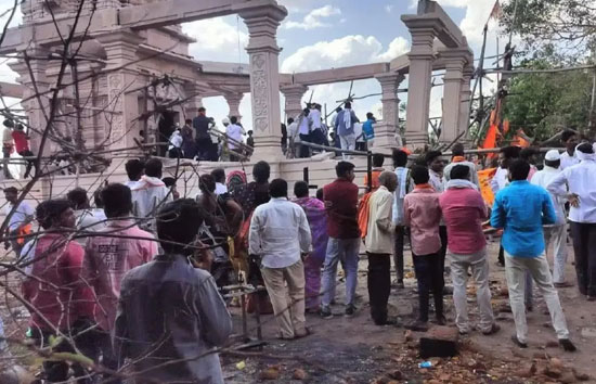 महाराष्ट्र में बड़ा हादसा: यशवाड़ी मंदिर की छत गिरने से 6 मौतें, PM मोदी ने जताया दुख