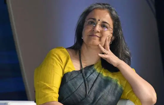 SEBI चीफ पर कांग्रेस ने साधा निशाना, माधवी पुरी कैसे ले रही एक साथ तीन जगह से सैलरी 