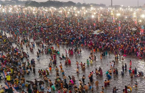 महाकुंभ में आए 60 करोड़ श्रद्धालुओं ने किया स्नान...महाशिवरात्रि को लेकर तैयारी जोरों पर 