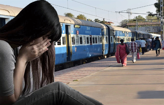 महाराष्ट्र में चलती ट्रेन में लड़की से बलात्कार, शिकायत के बाद ठाणे पुलिस विभाग में हड़कंप