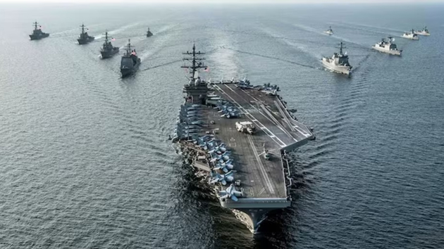 ईरान पर बमबारी का खतरा, मिडिल ईस्ट पहुंचे अमेरिकी जंगी जहाज और युद्धपोत, उधर UAE ने दिया अमेरिका को झटका