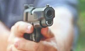लखनऊ: KGMU के डॉक्टर को बीच सड़क पर बदमाशों ने मारी गोली, लूट की घटना को दिया अंजाम 