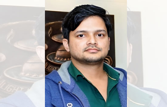 अभिषेक ने बढ़ाया जिले का मान, गवर्नमेंट आर्टिस्ट पदों पर ऑल इंडिया में हासिल किया प्रथम स्थान 