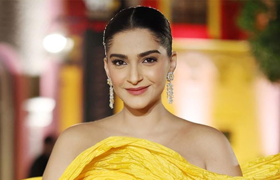 मेरे पापा न तो ड्रिंक करते हैं और न ही स्मोक, बेटी सोनम खोले पिता अनिल के कई राज 