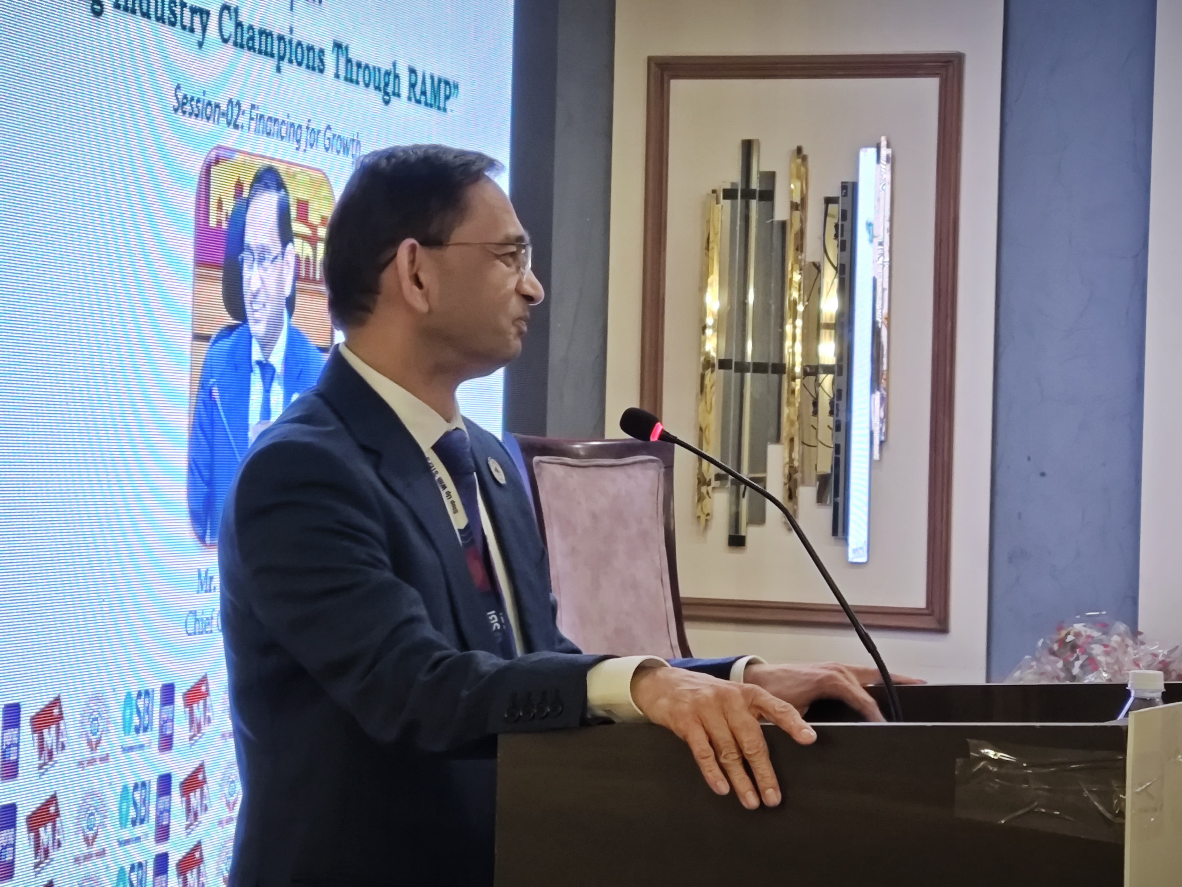  उद्योग चैंपियन बनाने पर एक कार्यशाला का आयोजन किया