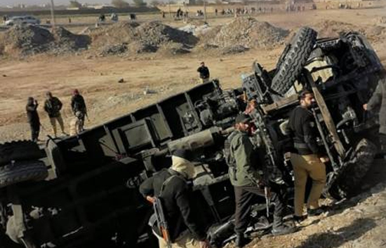 बलूचिस्तान में सुरक्षाकर्मियों के ट्रक पर आत्मघाती हमला, तीन की मौत, 28 गंभीर