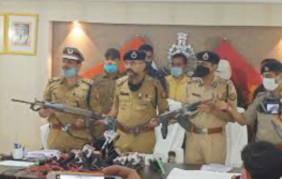 कानपुर मुठभेड़: पुलिस को मिली एक और कामयाबी, एक और आरोपी गिरफ्तार, विकास दुबे के घर से मिली AK-47