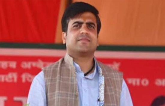 अखिलेश यादव नहीं कन्नौज से तेज प्रताप लड़ेंगे लोकसभा चुनाव, बलिया से सनातन पांडेय को मिला टिकट 