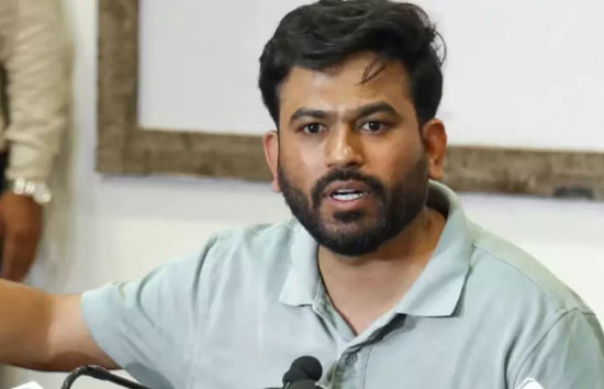 सरकारी स्कूल में बिना इजाजत दाखिला और हंगामा: CJP संयोजक अभिजीत दिपके पर FIR दर्ज