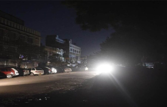 ऊर्जा संकट के चलते पाकिस्तान में बाजारों को रात साढ़े आठ बजे बंद करने का आदेश