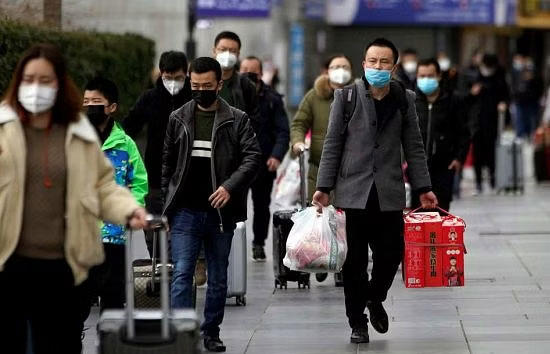 फिर लौटा कोरोना वायरस, इस देश मामले बढ़ने के बाद मास्क लगाने का किया आग्रह 