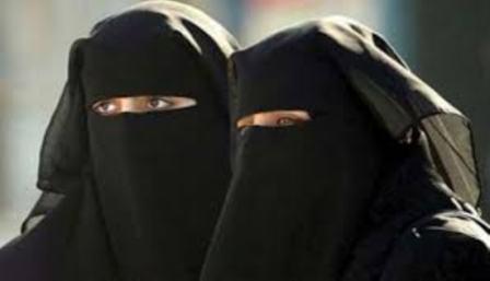 यूपी सरकार के मंत्री का विवादित बयान, मुस्लिम महिलाओं के बुर्के पर लगे बैन