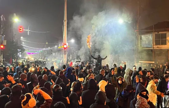 जितनी जल्दी हो सके ईरान छोड़े भारतीय, दूतावास ने अपने नागर‍िकों के ल‍िए जारी की एडवाइजरी