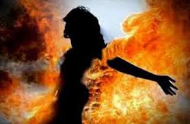 लखनऊ: महिला को जिंदा जलाने की कोशिश, दहेज के लालच में घटना को दिया अंजाम