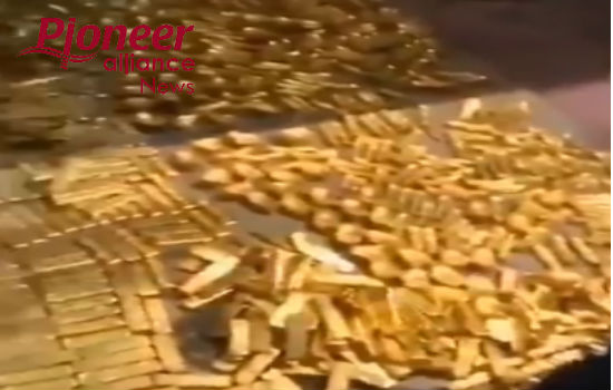 छापेमारी में घूसखोर नेता के घर से बरामद हुआ रिश्वत में लिया 13.5 टन सोना 