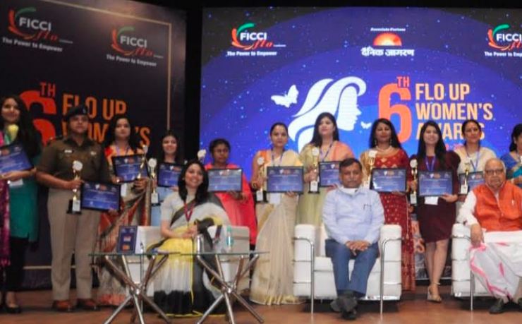 17 महिलाओं को FICCI 6th flow up womens award से नवाजा गया