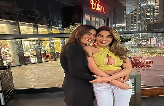 निक्की तंबोली का टॉप देख फैंस हुए हैरान 