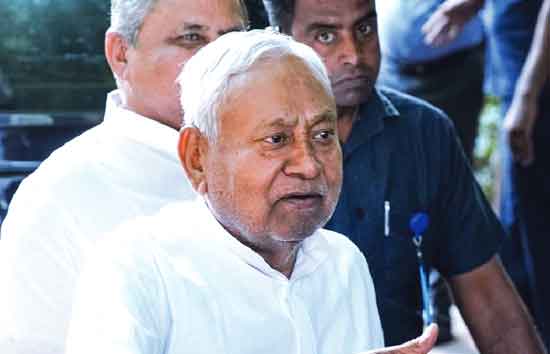 नीतीश कुमार ने बिहार के मुख्यमंत्री पद से दिया इस्तीफा, जानिए इनकी नेटवर्थ  