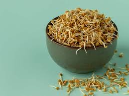  चलिए जानते हैं कि मेथी को अंकुरित करके खाने से सेहत में फायदें 