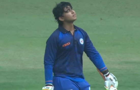 वैभव सूर्यवंशी ने जड़ा तीसरा T20 शतक, ऐसा करने वाले दुन‍िया के इकलौते प्लेयर