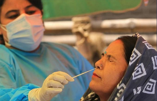 coronavirus update in india : 24 घंटे में कोरोना के 16,935 नए मामलों, 51 हुई मौत 